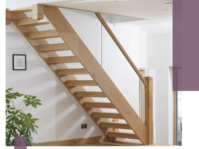 Изготовление деревянных лестниц под ключ в Гукове для дома