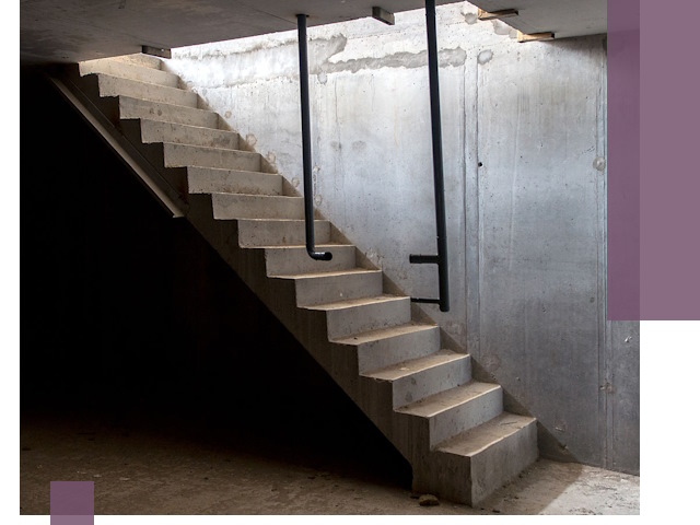 Изготовление и монтаж лестниц в подвале в Гукове