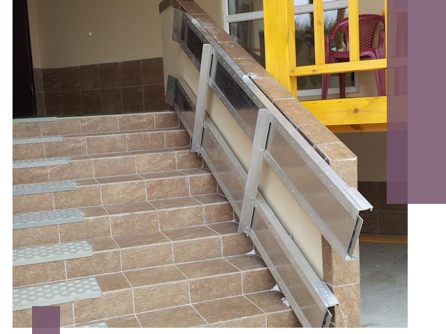 Откидные пандусы под ключ в Гукове — монтаж и демонтаж