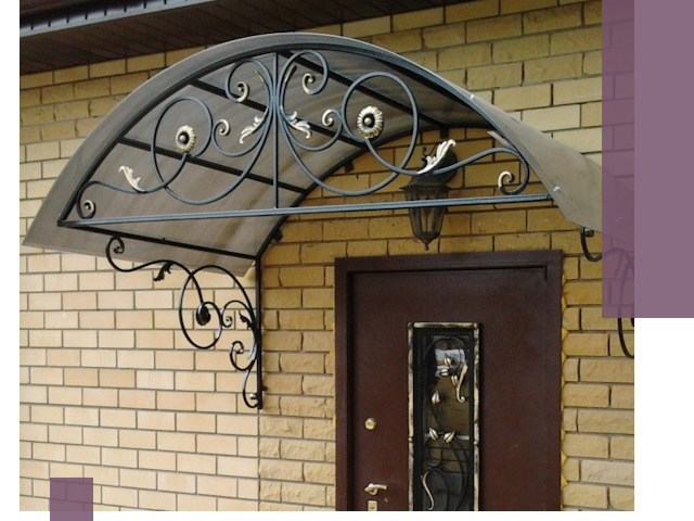 Изготовление козырьков из металла под ключ в Гукове