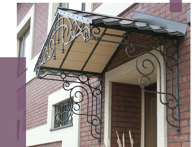 Двускатные козырьки в Гукове под ключ от 12833 руб.