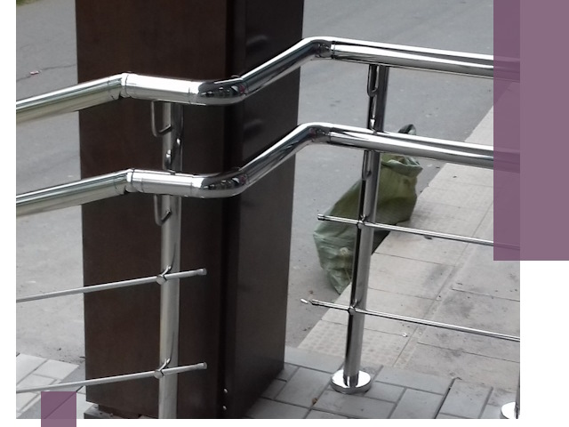 Монтаж поручней из нержавеющей стали в Гукове качественно и быстро